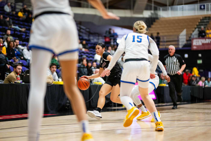 Jefferson Willamette 6A Oregon girls basketball quarterfinal 2024 Naji Saker-54